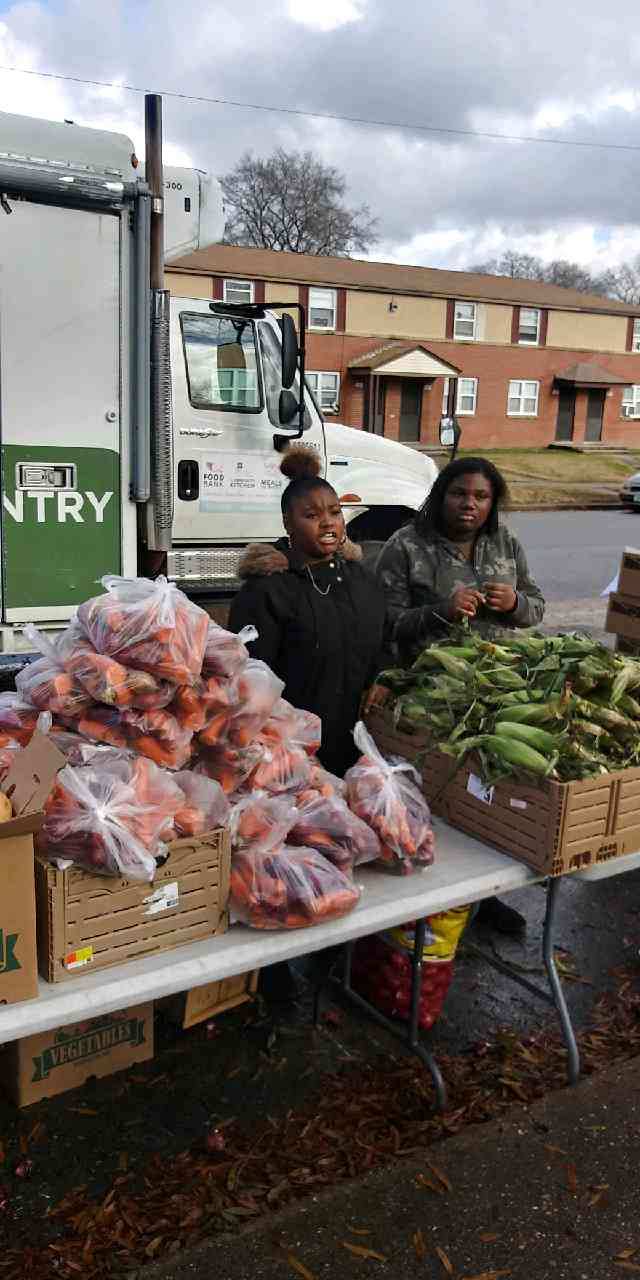 young ladies at food coop